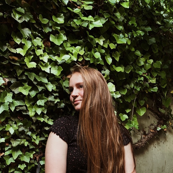 Meet your Posher, Talisha - Picture 1 of 1